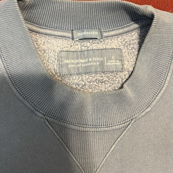 Abercrombie & Fitch Oversized Crewneck Sweater - Picture 2 of 3